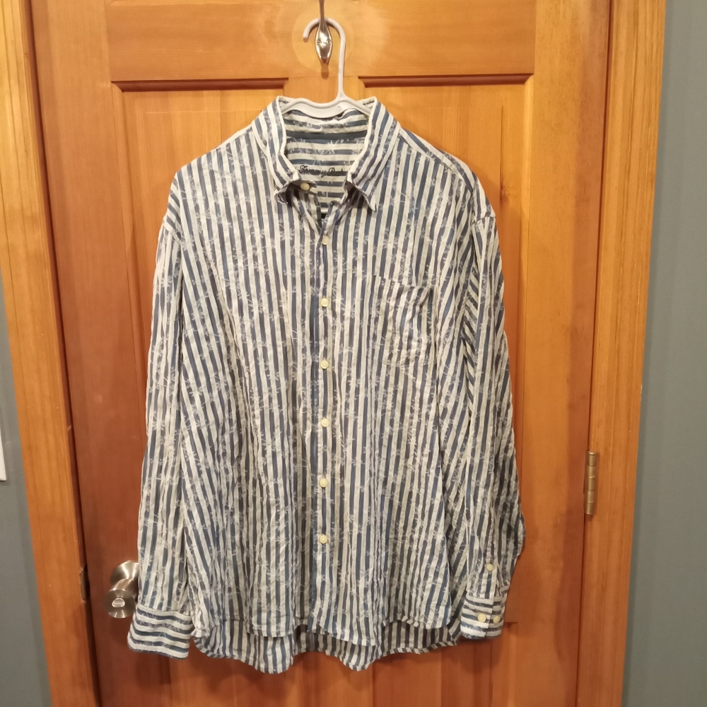 Tommy Bahama long sleeved striped blue floral button up silk cotton shirt xL
